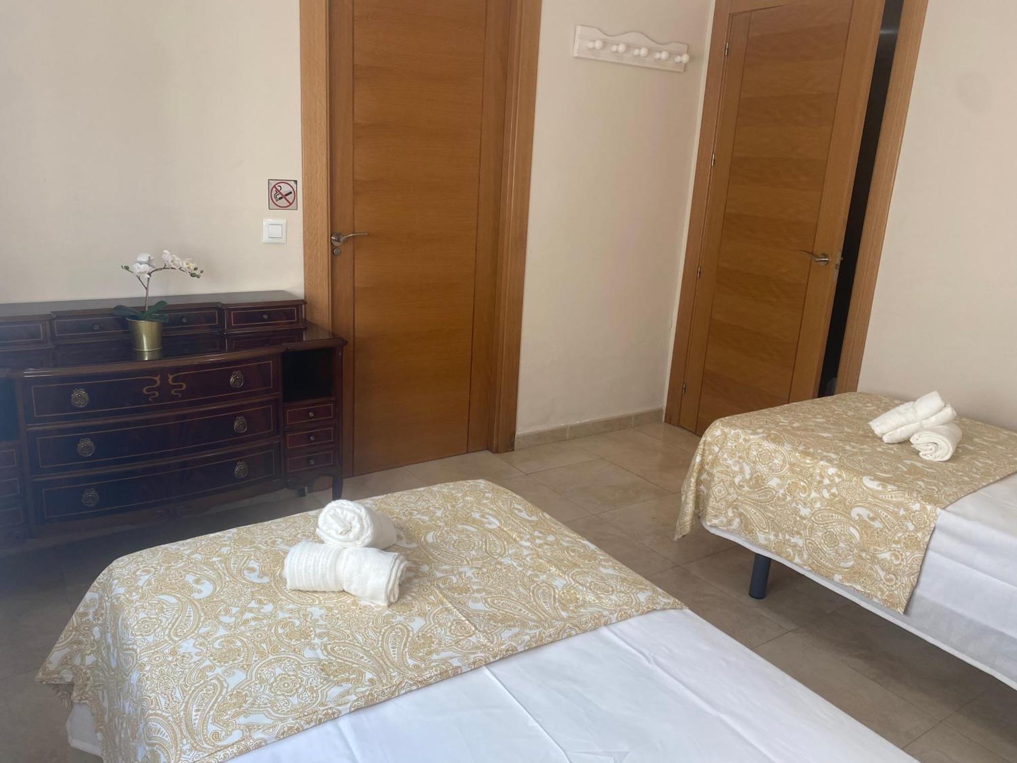 Apartamento Hevres El Capricho Málaga Exterior foto
