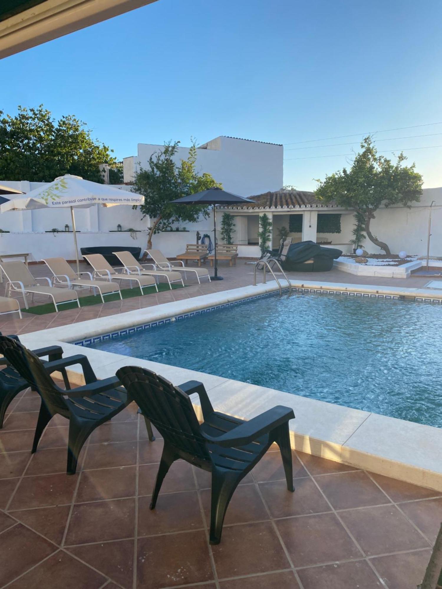 Apartamento Hevres El Capricho Málaga Exterior foto